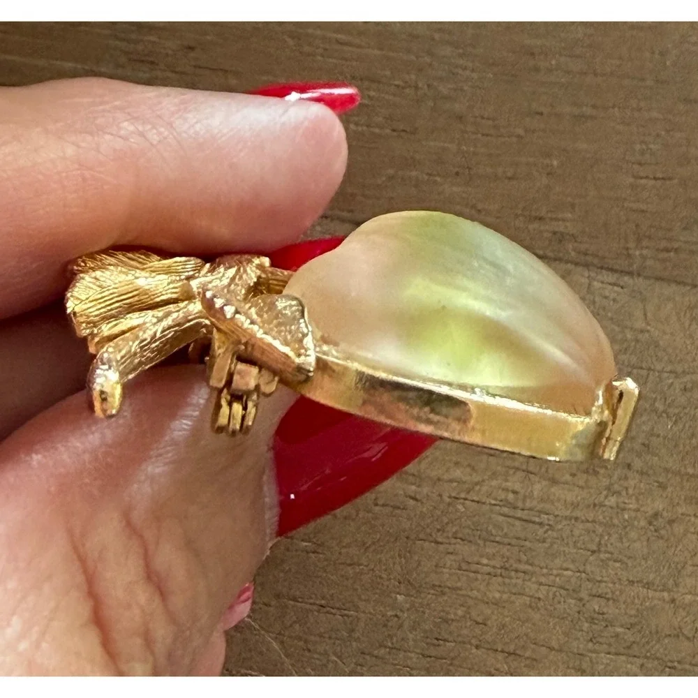 Sarah Coventry Golden Apple Brooch